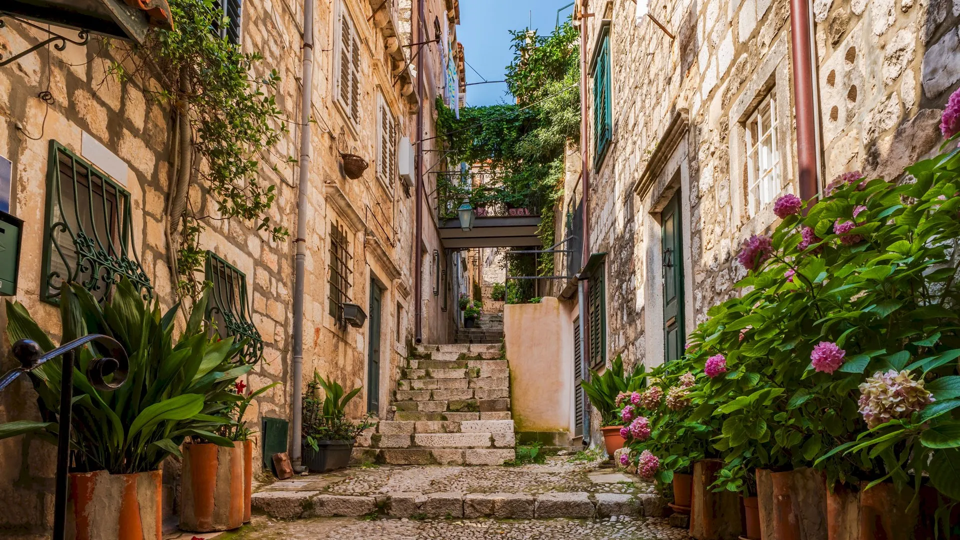 Why Choose a Stay in Dubrovnik&rsquo;s Old Town in November?